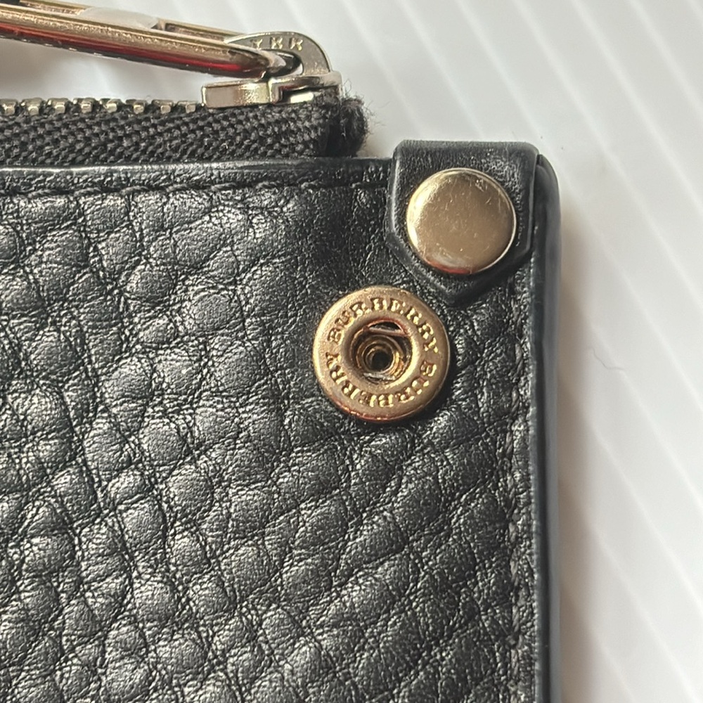 Burberry snap and zip black leather wallet - Picture 6 of 10